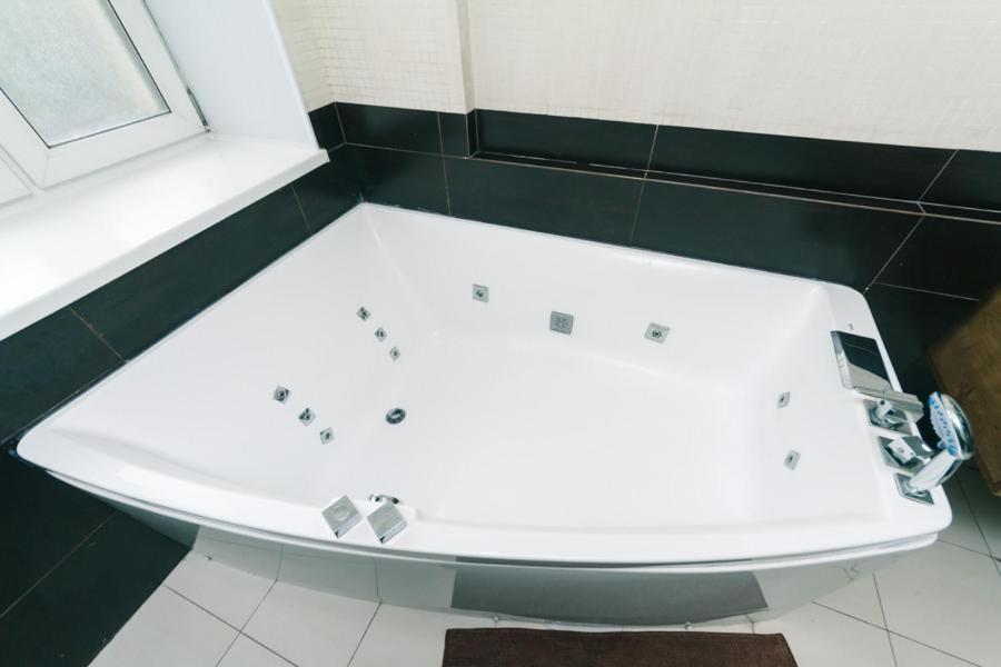 Hotrent Pechersk Lesy 20/22 基輔 外观 照片